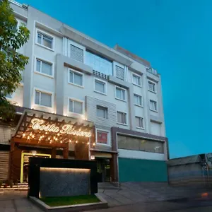 Hotel Costa Riviera, Bénarès
